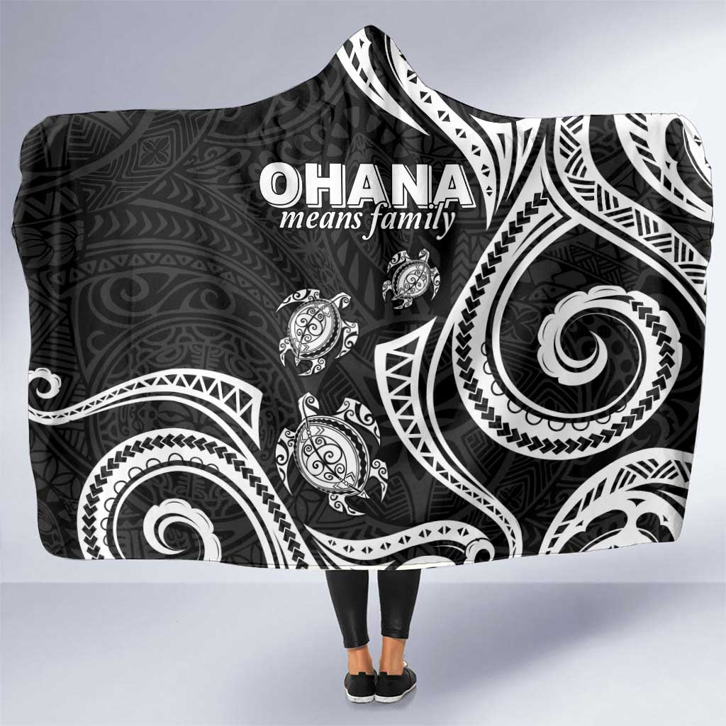 Hawaii Ohana Means Family Hooded Blanket Sea Turtle Polynesian Style LT05 One Size Black - Polynesian Pride