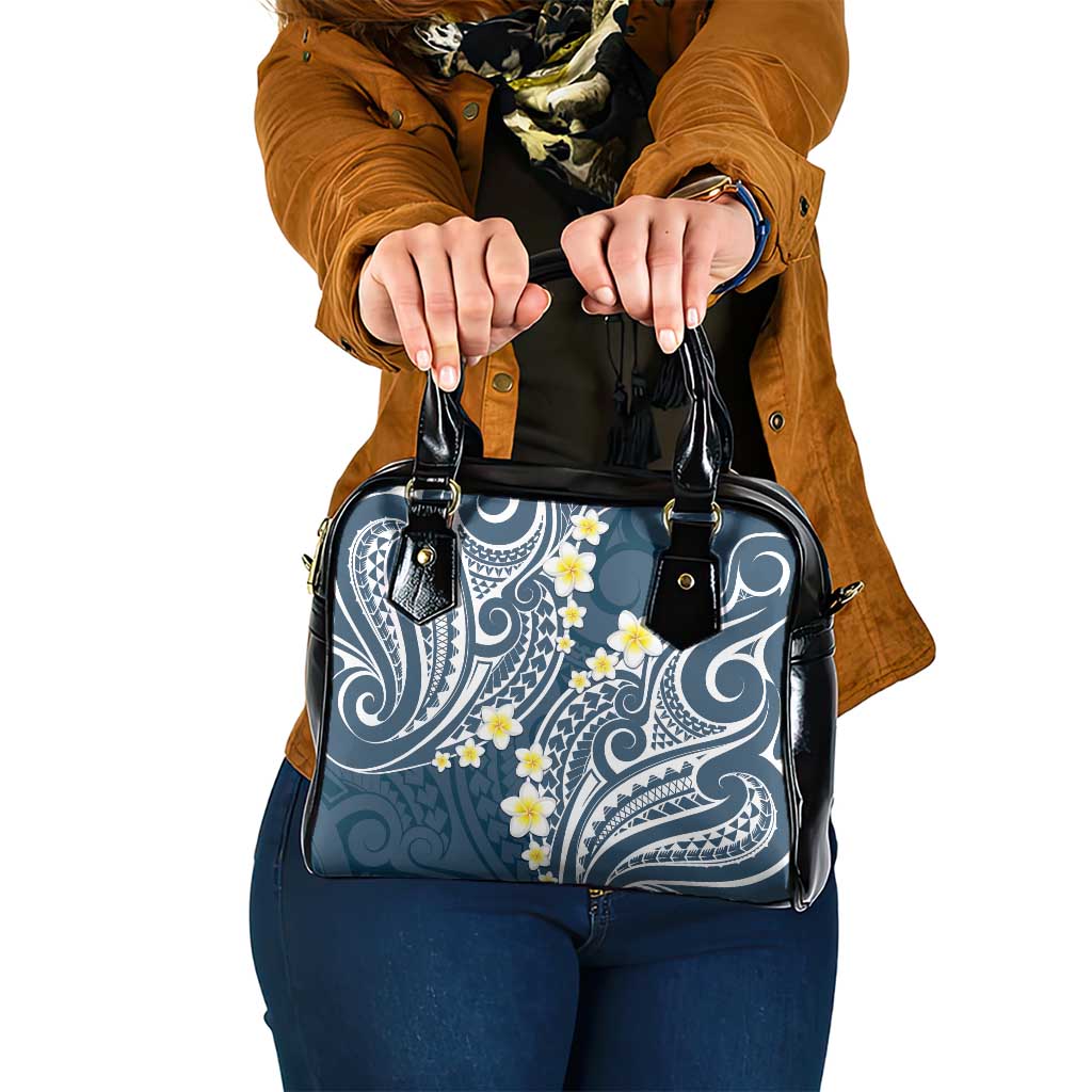 Plumeria With Blue Polynesian Tattoo Pattern Shoulder Handbag