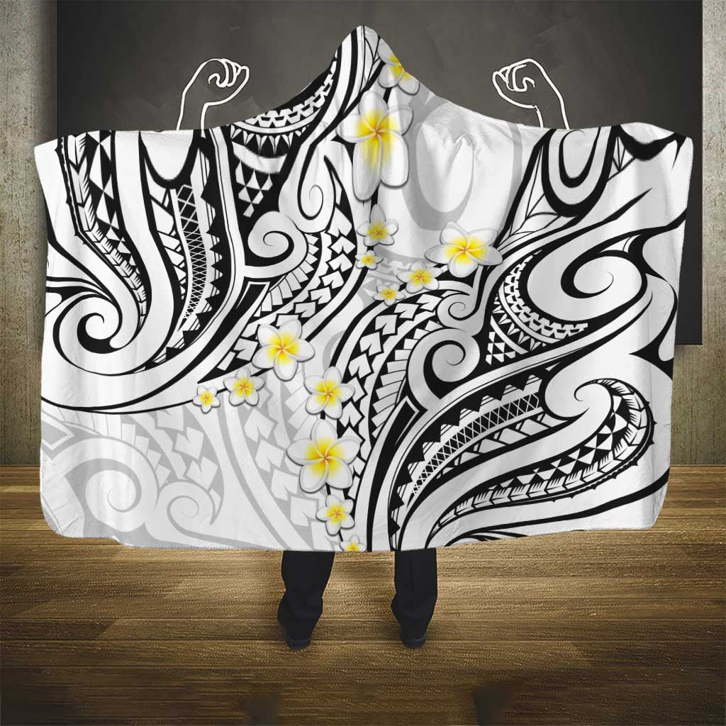 Plumeria With White Polynesian Tattoo Pattern Hooded Blanket LT05 - Polynesian Pride