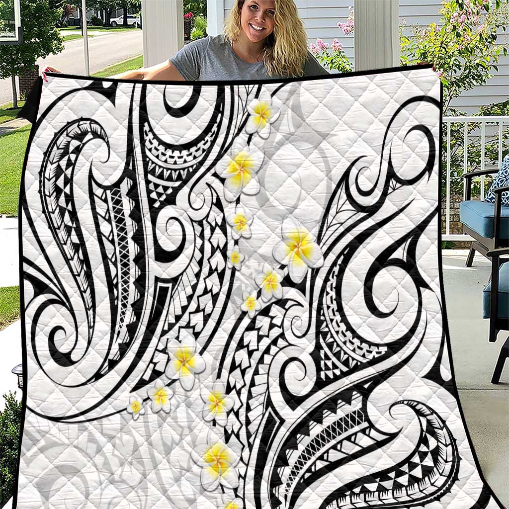 Plumeria With White Polynesian Tattoo Pattern Quilt