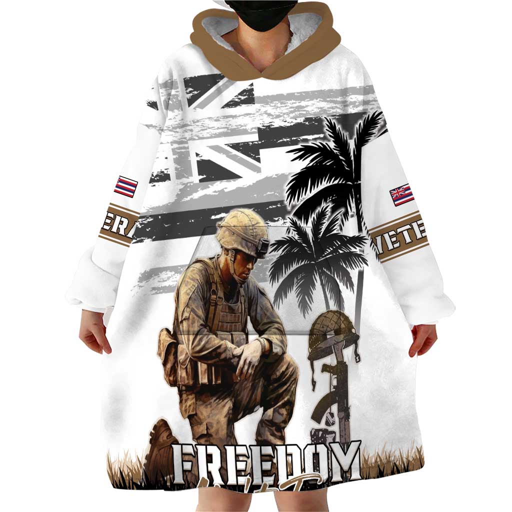 Hawaii Veterans Day Wearable Blanket Hoodie Honor The Fallen Flag Grunge Style LT05 - Polynesian Pride