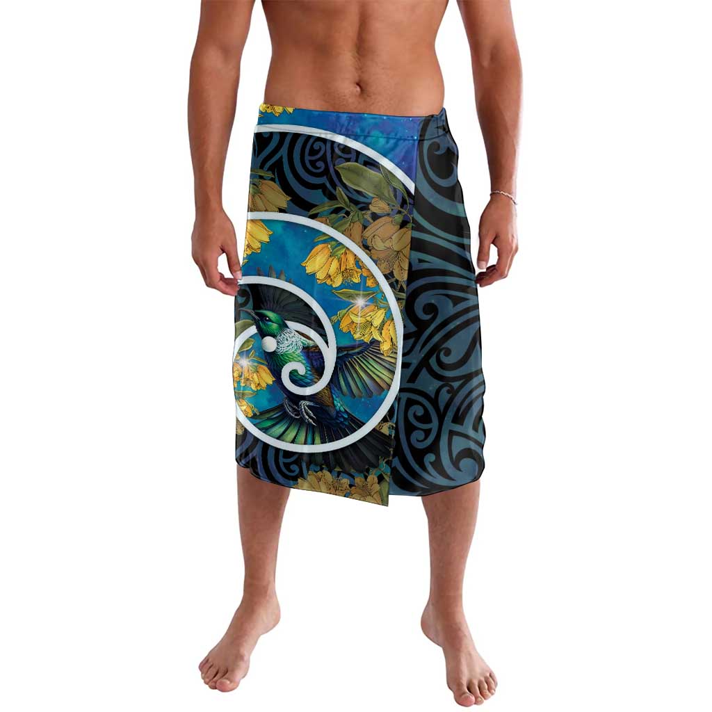 New Zealand Tui Bird Lavalava Maori Koru With Kowhai Flowers LT05 Black - Polynesian Pride