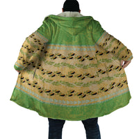 Hawaii Humuhumu Fish Maile Pikake Lei Cloak Tribal Tapa Green Version