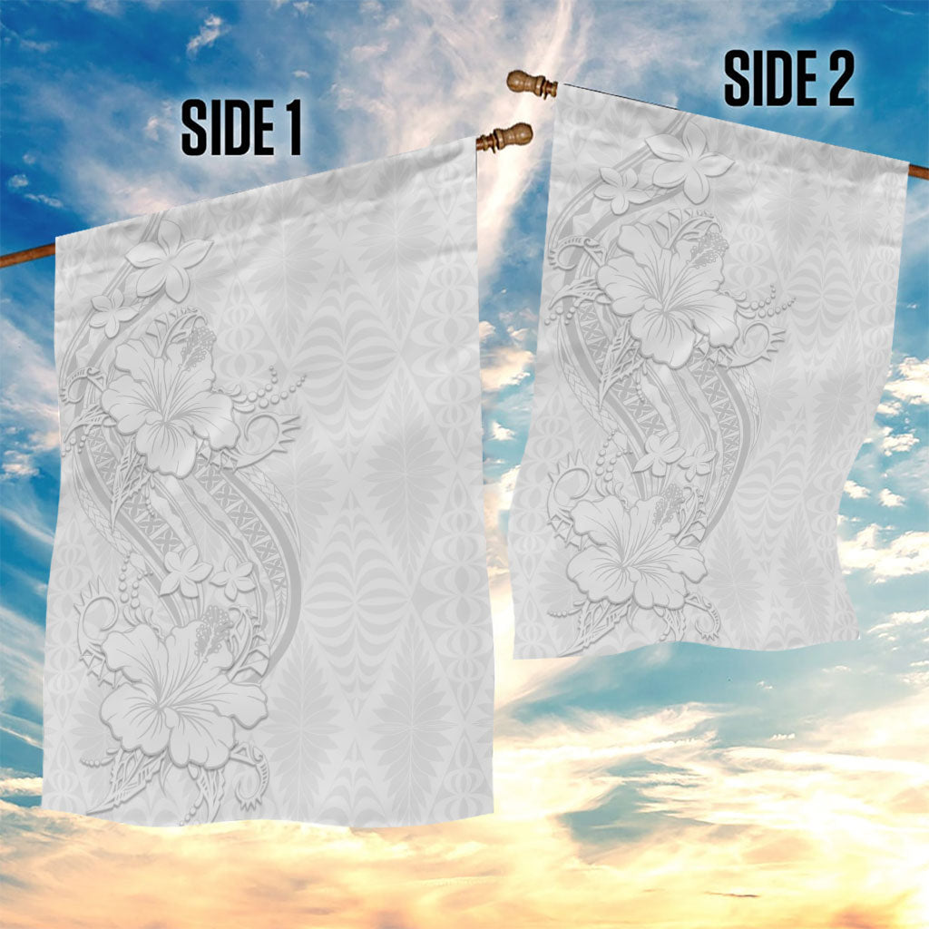 Tokelau White Sunday Garden Flag Elegant Hibiscus Polynesian Tribal Pattern