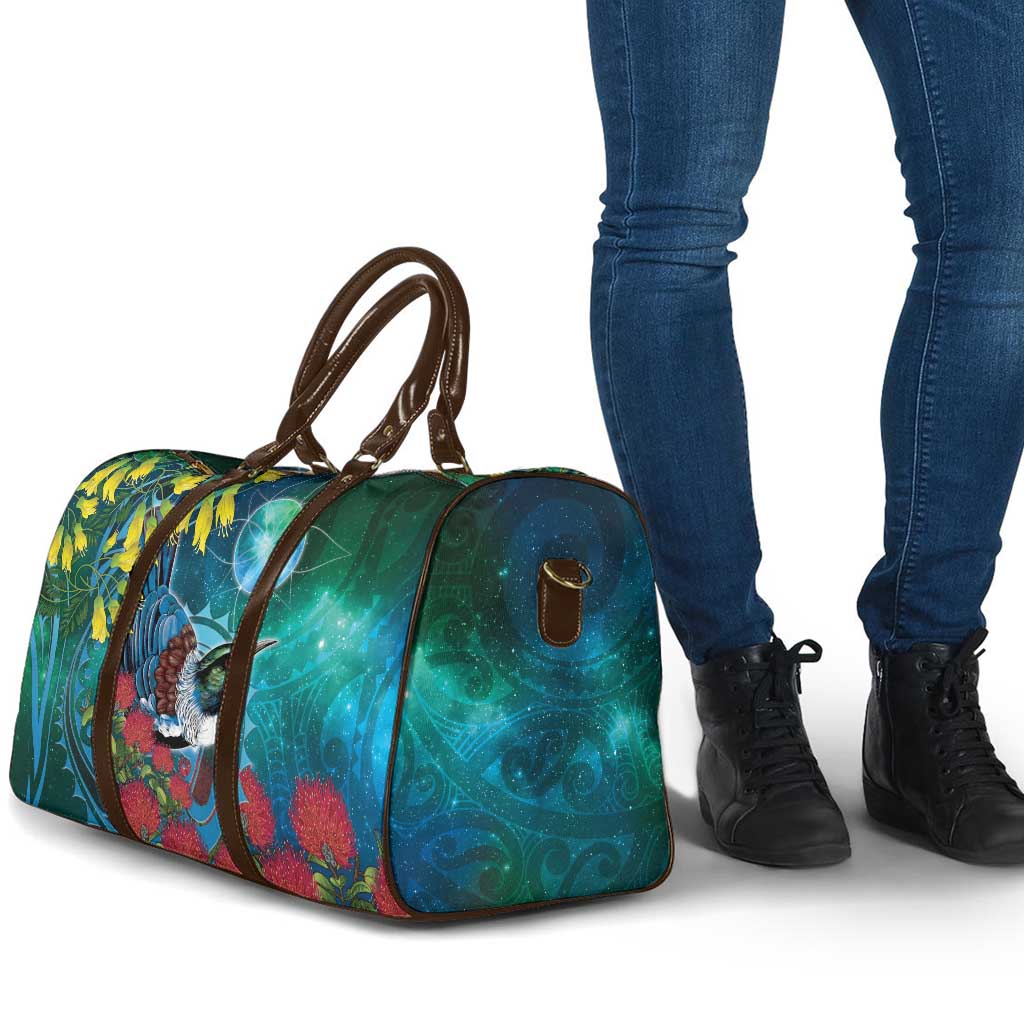 New Zealand Tui Bird Travel Bag Maori Koru With Pohutukawa Galaxy Style - Polynesian Pride