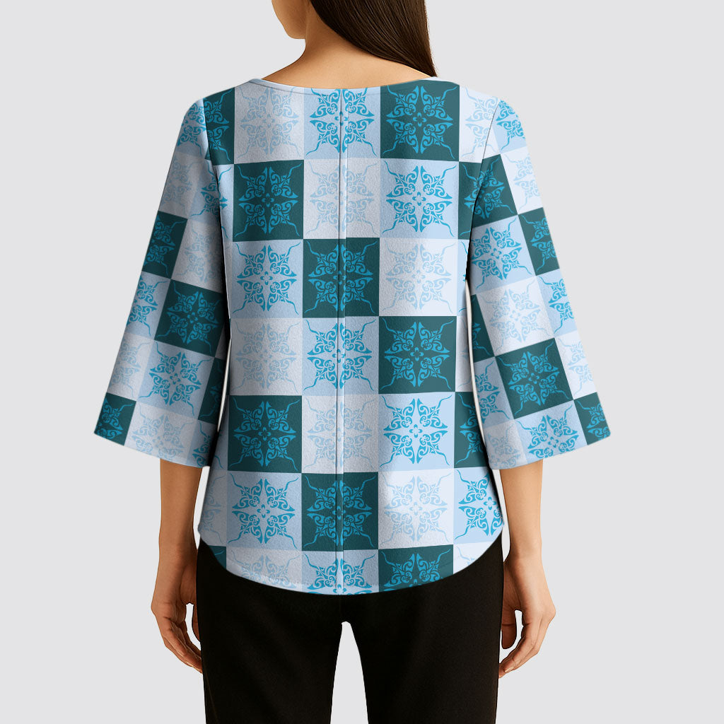 Cyan Manta Ray Hawaiian Quilt Motif Kimono Sleeve Blouse