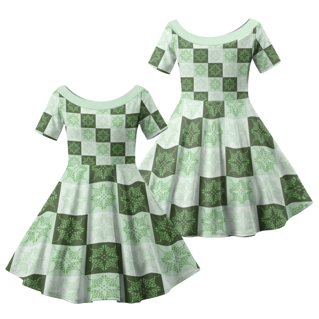 Sage Green Manta Ray Hawaiian Quilt Motif Family Matching Mermaid Dress and Hawaiian Shirt