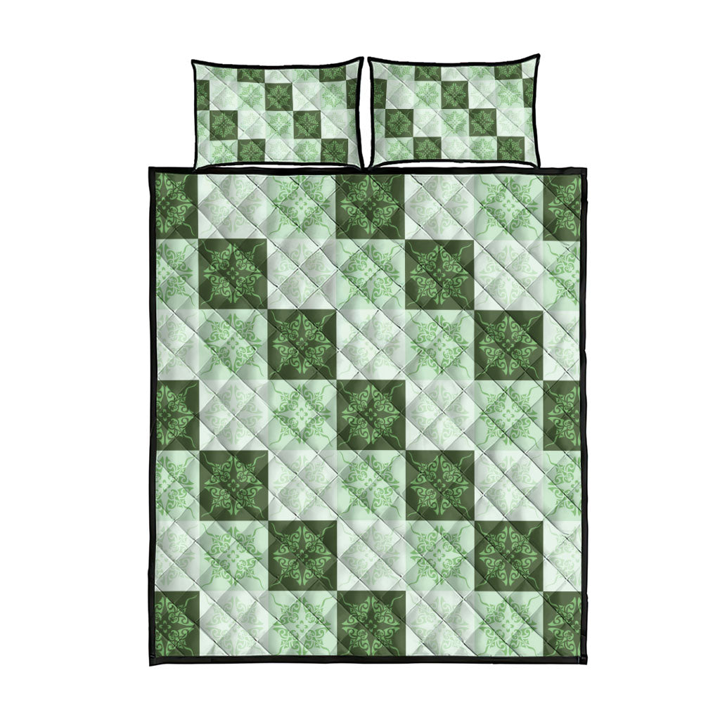 Sage Green Manta Ray Hawaiian Quilt Motif Quilt Bed Set