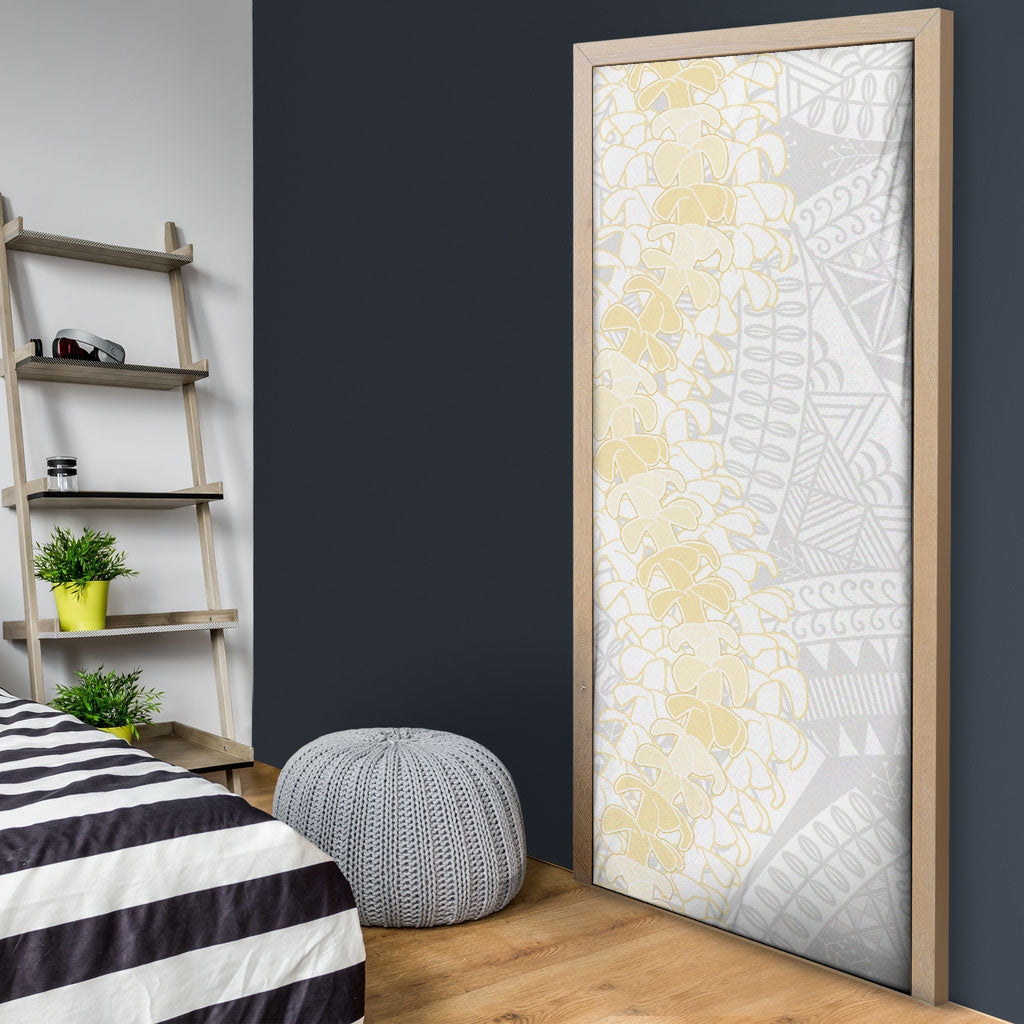 Niue White Sunday Door Cover Niuean Hiapo With Puakenikeni Lei LT05 - Polynesian Pride