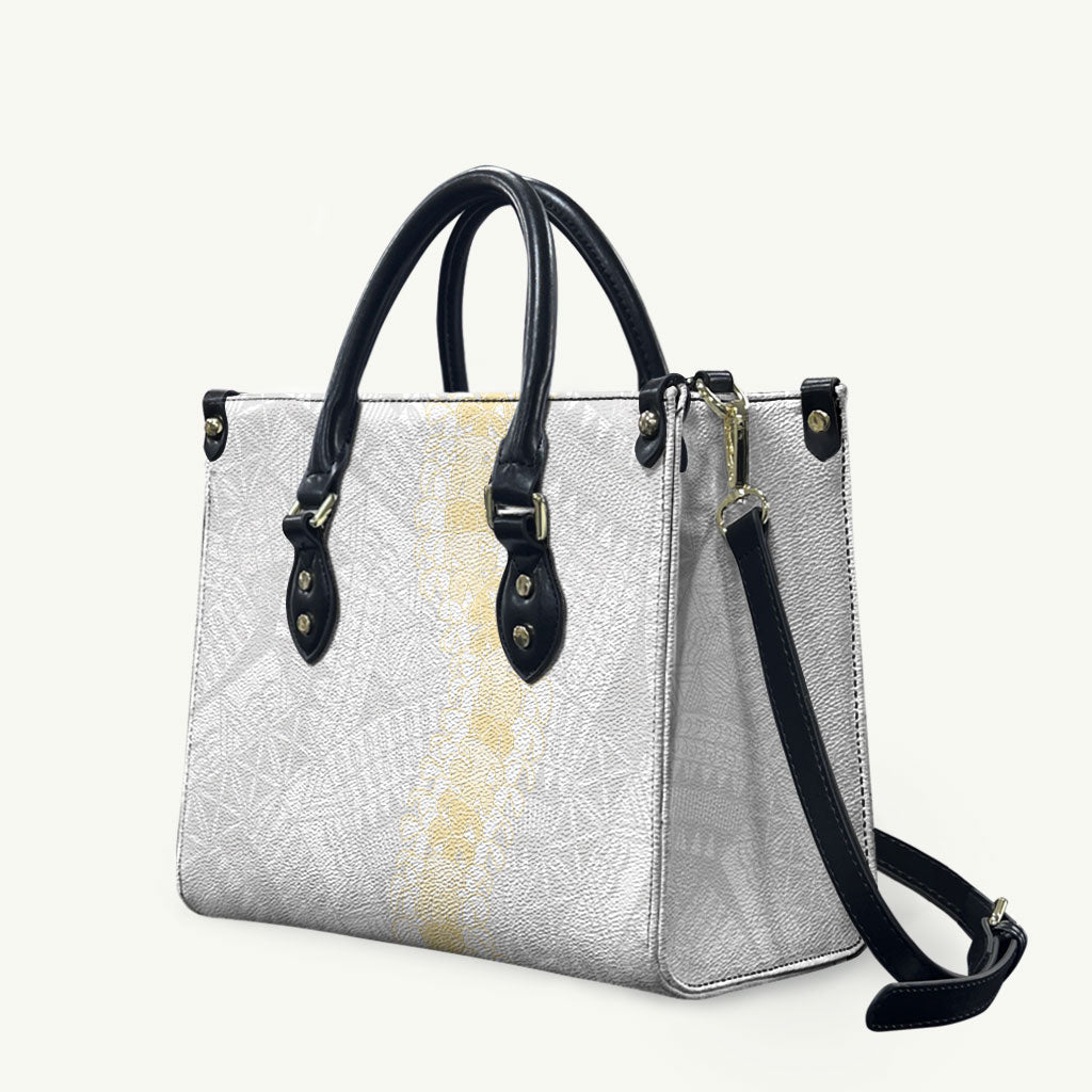 Niue White Sunday Leather Bag Niuean Hiapo With Puakenikeni Lei LT05 White - Polynesian Pride