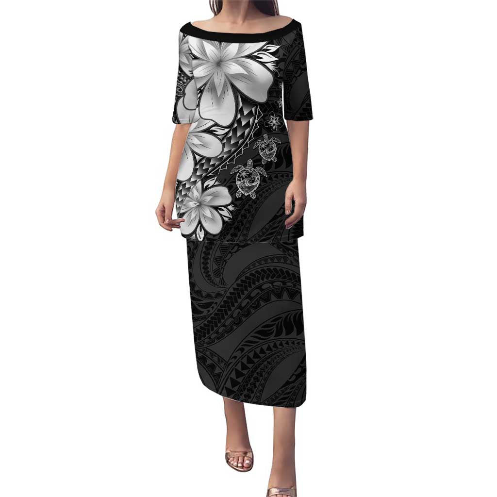 Polynesia Romantic Valentine Puletasi Sea Turtle Couple With Black Plumeria LT05 Long Dress Black - Polynesian Pride