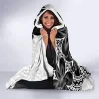 Polynesia Romantic Valentine Hooded Blanket Sea Turtle Couple With White Plumeria LT05 - Polynesian Pride