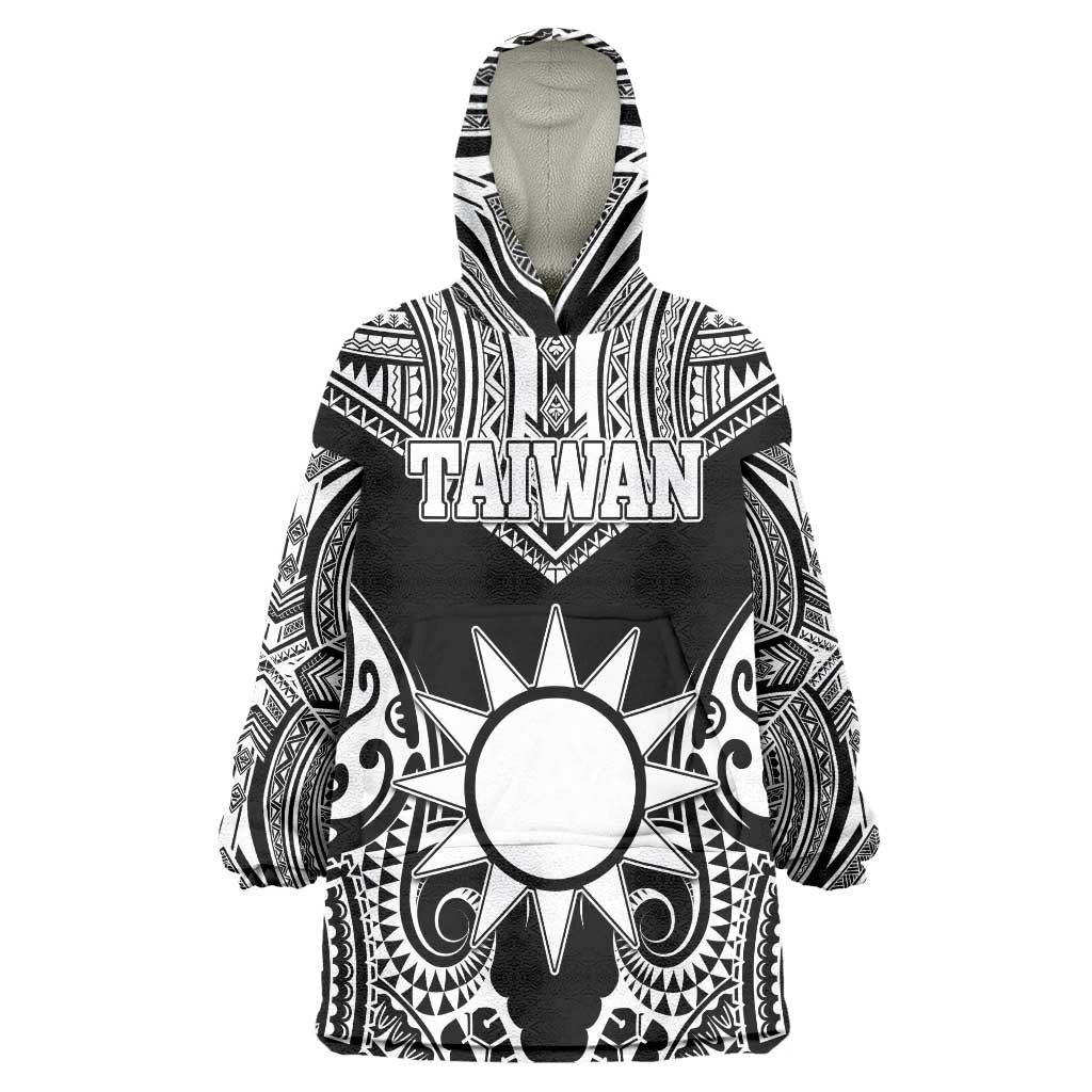 Personalised Taiwan Wearable Blanket Hoodie Austronesian Tribal Tattoo Black - Polynesian Pride