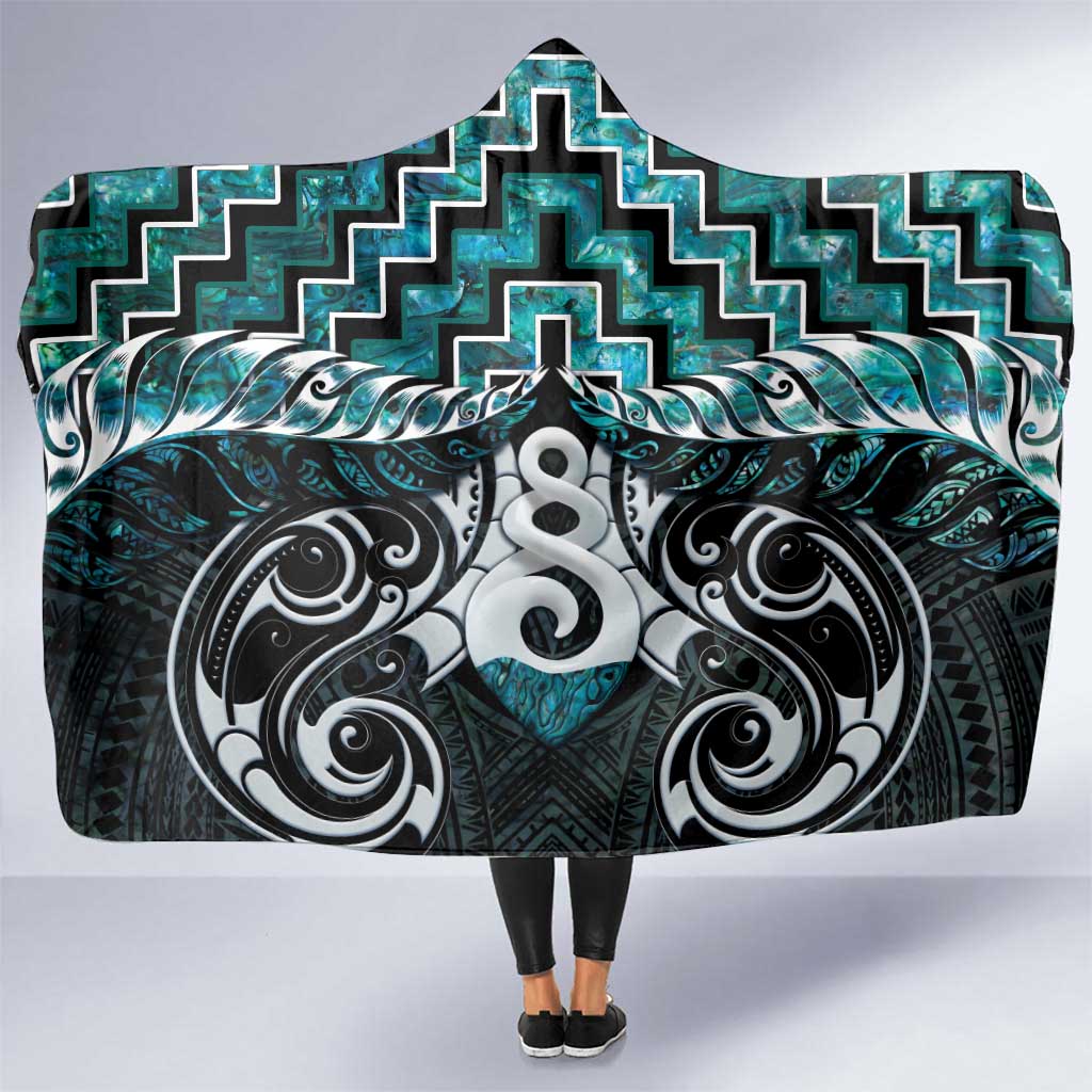 New Zealand Maori Hooded Blanket Poutama Pikorua Turquoise Paua Shell LT05 One Size Turquoise - Polynesian Pride