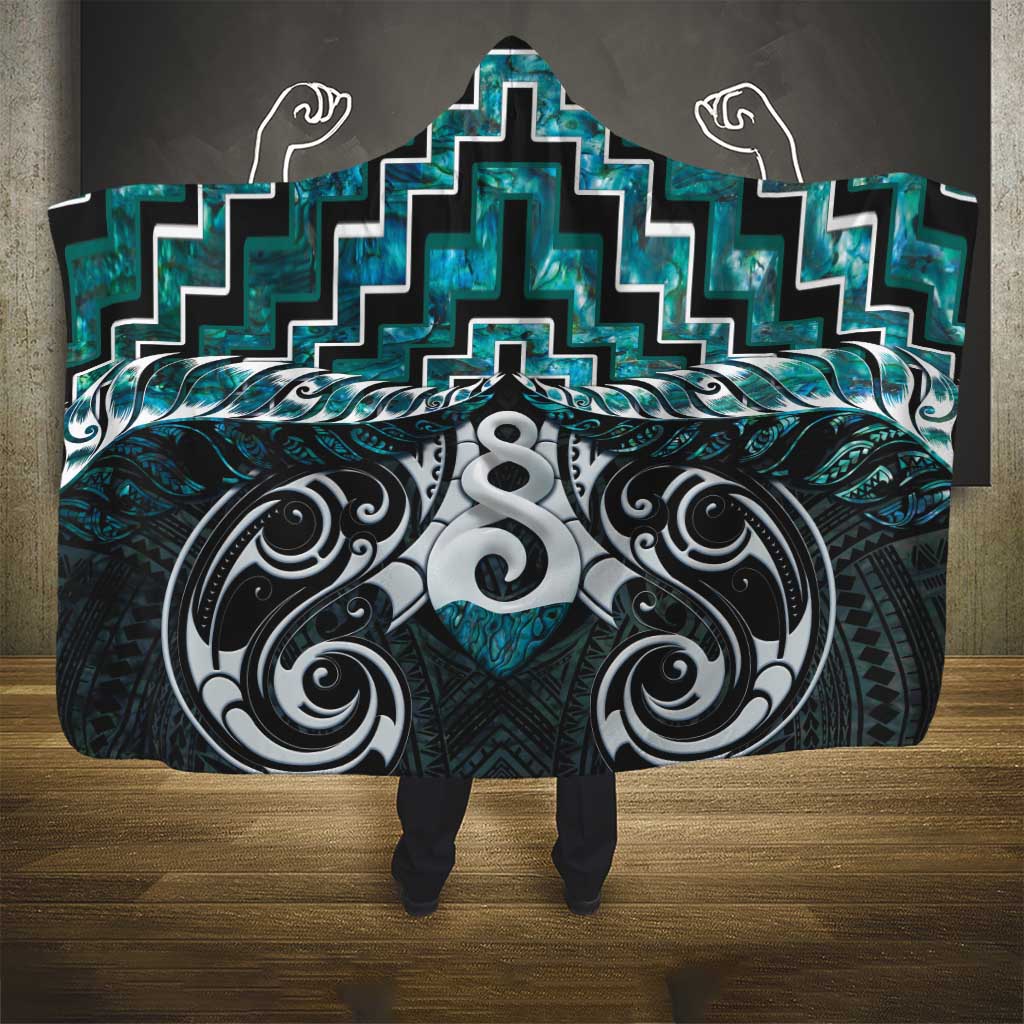 New Zealand Maori Hooded Blanket Poutama Pikorua Turquoise Paua Shell LT05 - Polynesian Pride