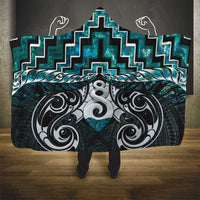 New Zealand Maori Hooded Blanket Poutama Pikorua Turquoise Paua Shell LT05 - Polynesian Pride