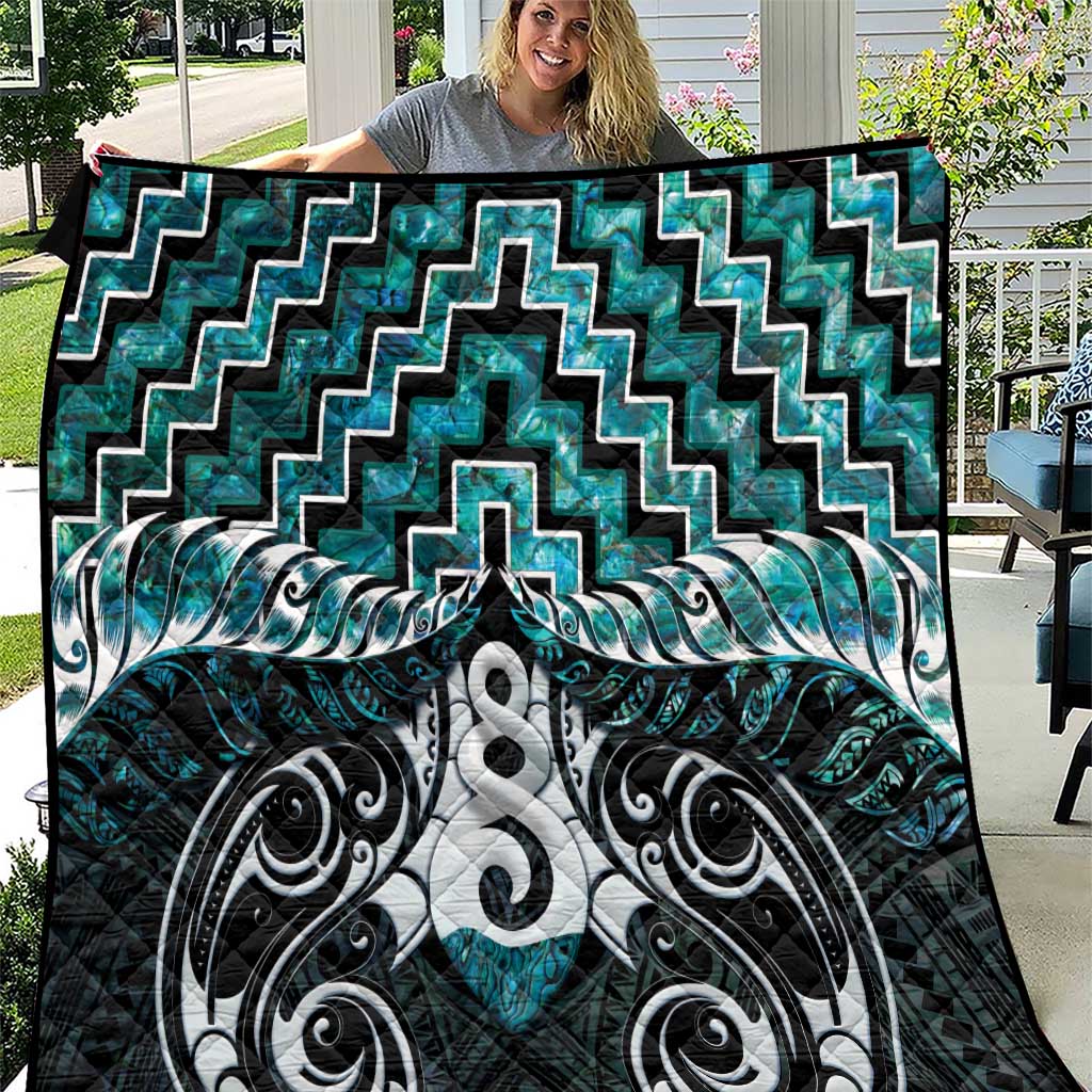 New Zealand Maori Quilt Poutama Pikorua Turquoise Paua Shell