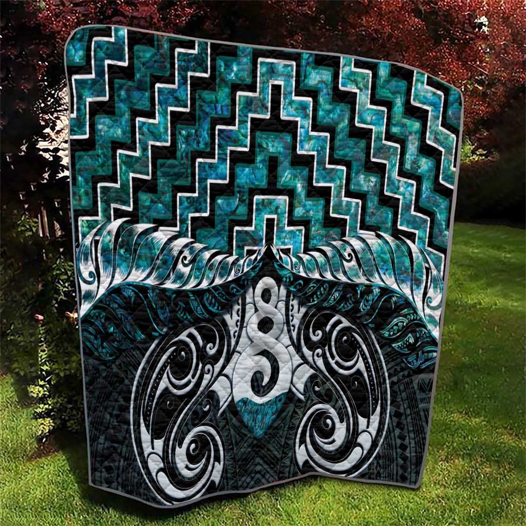 New Zealand Maori Quilt Poutama Pikorua Turquoise Paua Shell