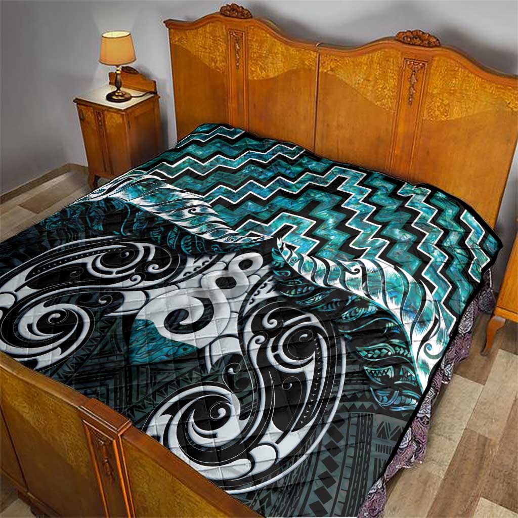 New Zealand Maori Quilt Poutama Pikorua Turquoise Paua Shell