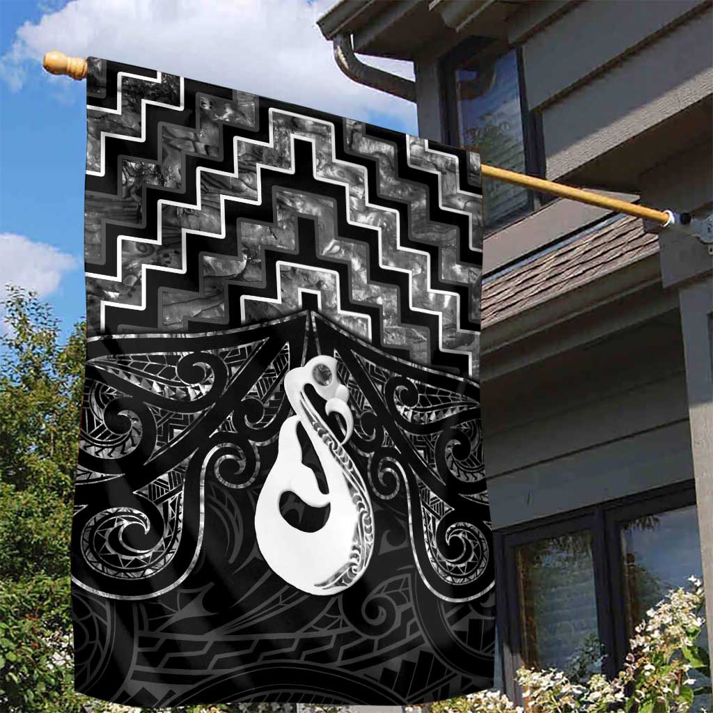 New Zealand Maori Garden Flag Poutama Manaia Black Paua Shell LT05 - Polynesian Pride