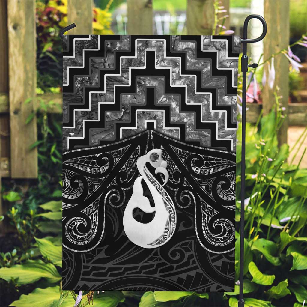 New Zealand Maori Garden Flag Poutama Manaia Black Paua Shell LT05 Garden Flag Black - Polynesian Pride