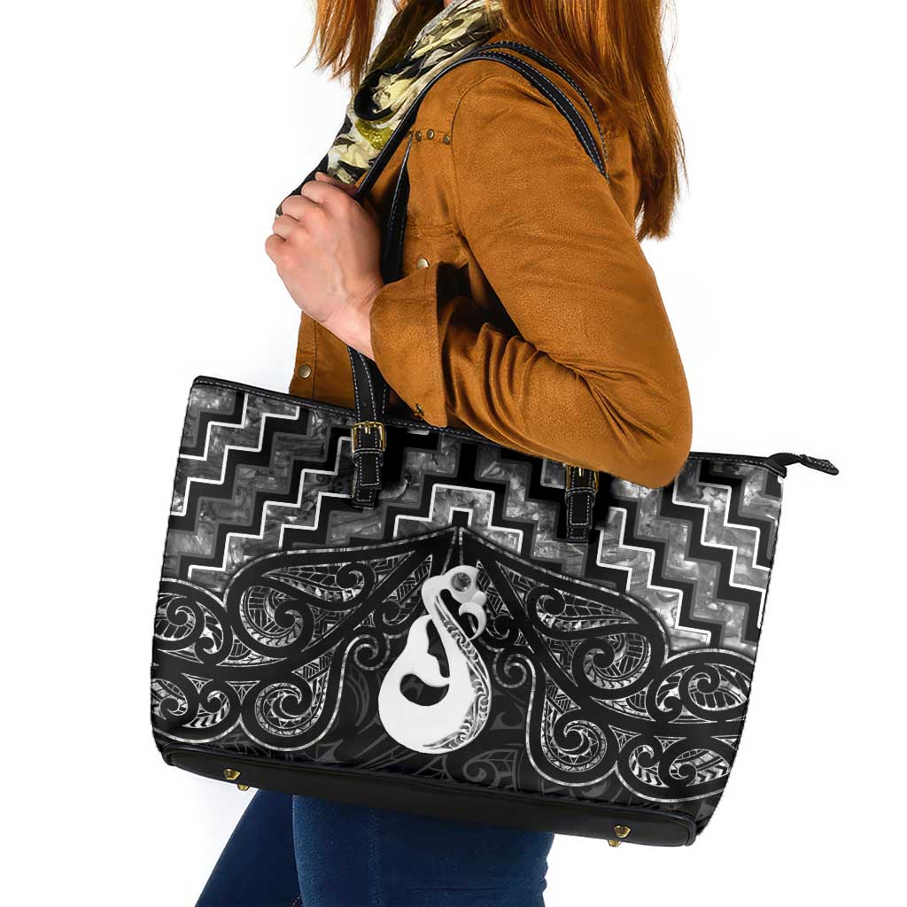 New Zealand Maori Leather Tote Bag Poutama Manaia Black Paua Shell LT05 Black - Polynesian Pride