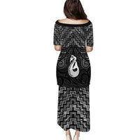New Zealand Maori Puletasi Poutama Manaia Black Paua Shell LT05 - Polynesian Pride