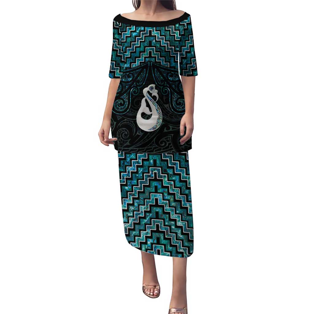 New Zealand Maori Puletasi Poutama Manaia Turquoise Paua Shell LT05 Long Dress Turquoise - Polynesian Pride