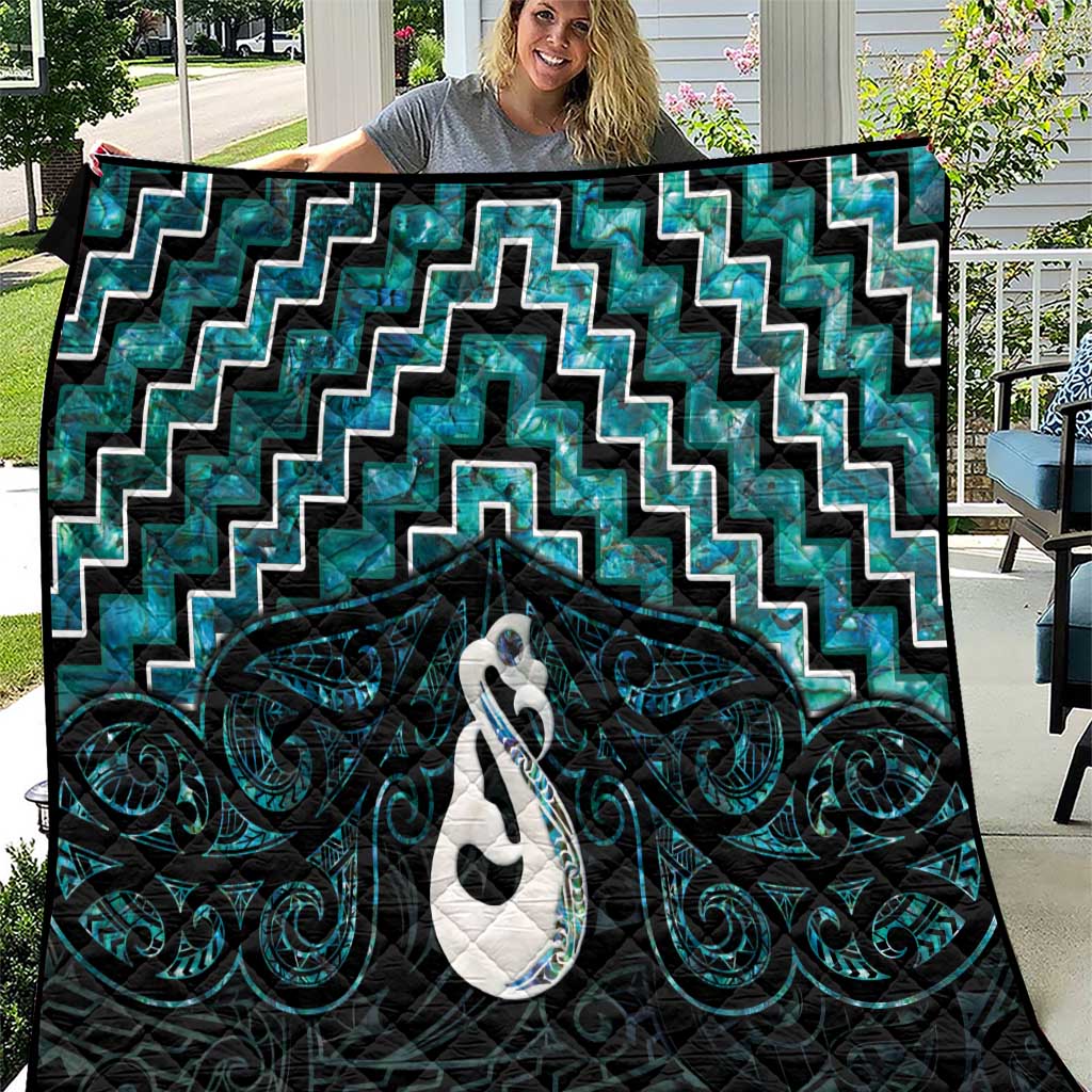 New Zealand Maori Quilt Poutama Manaia Turquoise Paua Shell