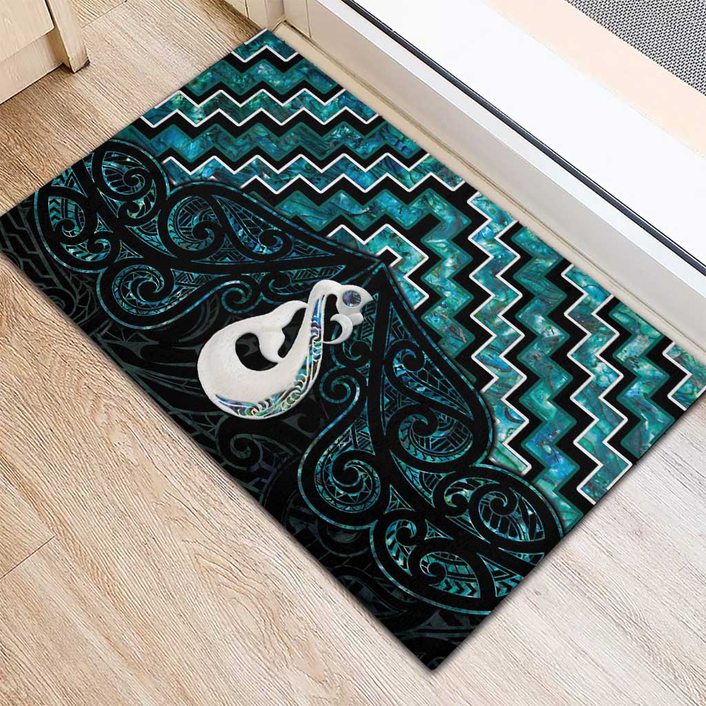 New Zealand Maori Rubber Doormat Poutama Manaia Turquoise Paua Shell LT05 - Polynesian Pride