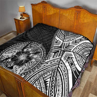 Hibiscus With Black Austronesian Tattoo Pattern Quilt - Polynesian Pride