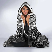 New Zealand Morepork Hooded Blanket Maori Pattern Black LT05 - Polynesian Pride
