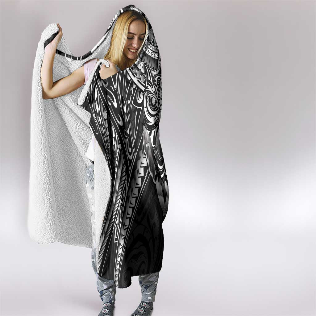 New Zealand Morepork Hooded Blanket Maori Pattern Black LT05 - Polynesian Pride