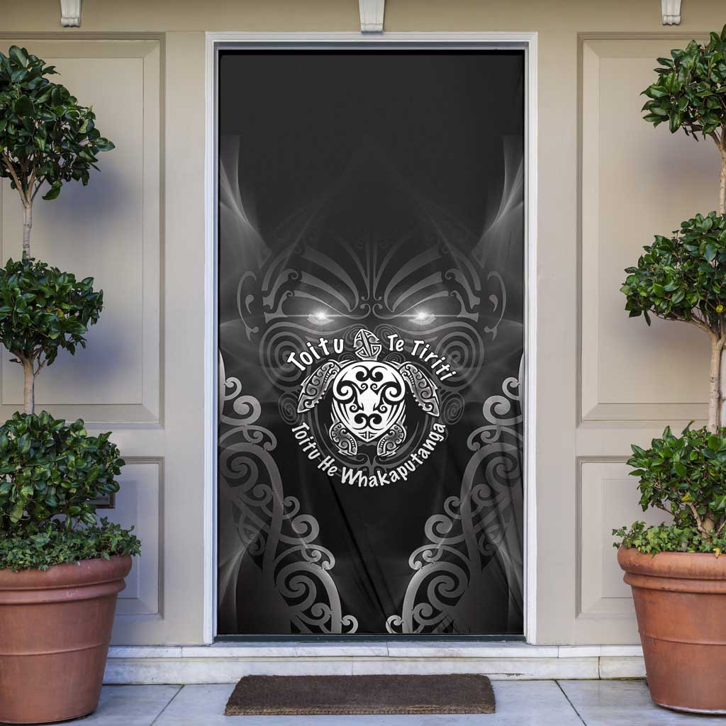 Aotearoa Toitu Te Tiriti Door Cover Ka Mua Ka Muri LT05 Black - Polynesian Pride