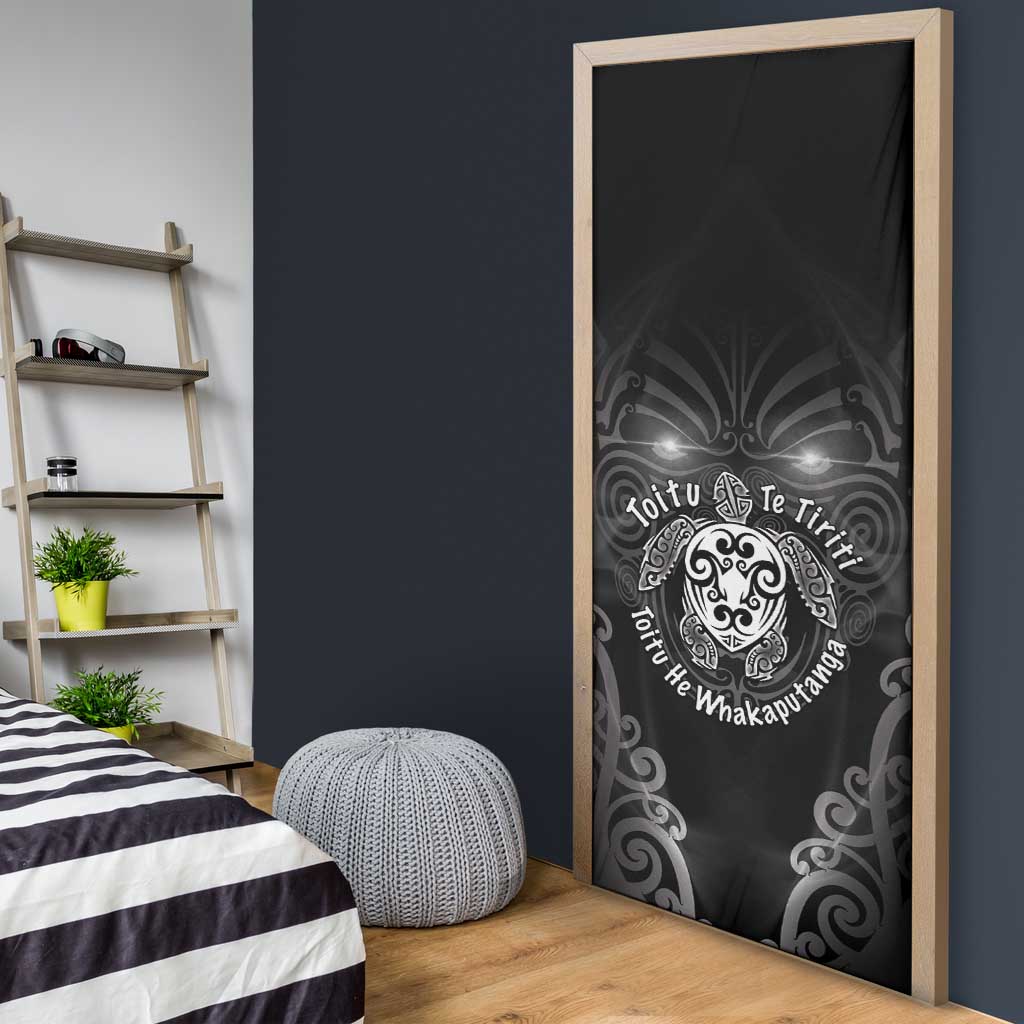 Aotearoa Toitu Te Tiriti Door Cover Ka Mua Ka Muri LT05 - Polynesian Pride