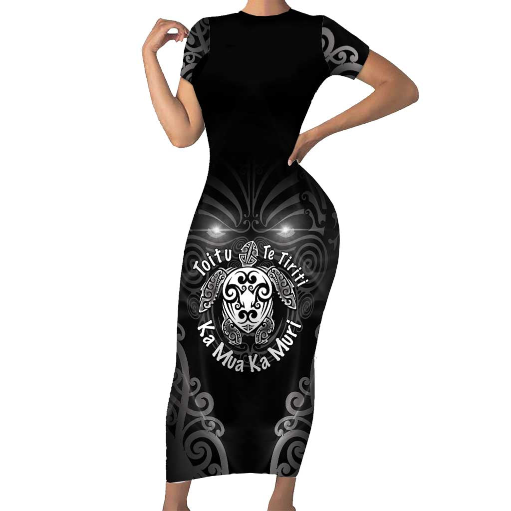 Aotearoa Toitu Te Tiriti Short Sleeve Bodycon Dress Ka Mua Ka Muri LT05 Long Dress Black - Polynesian Pride