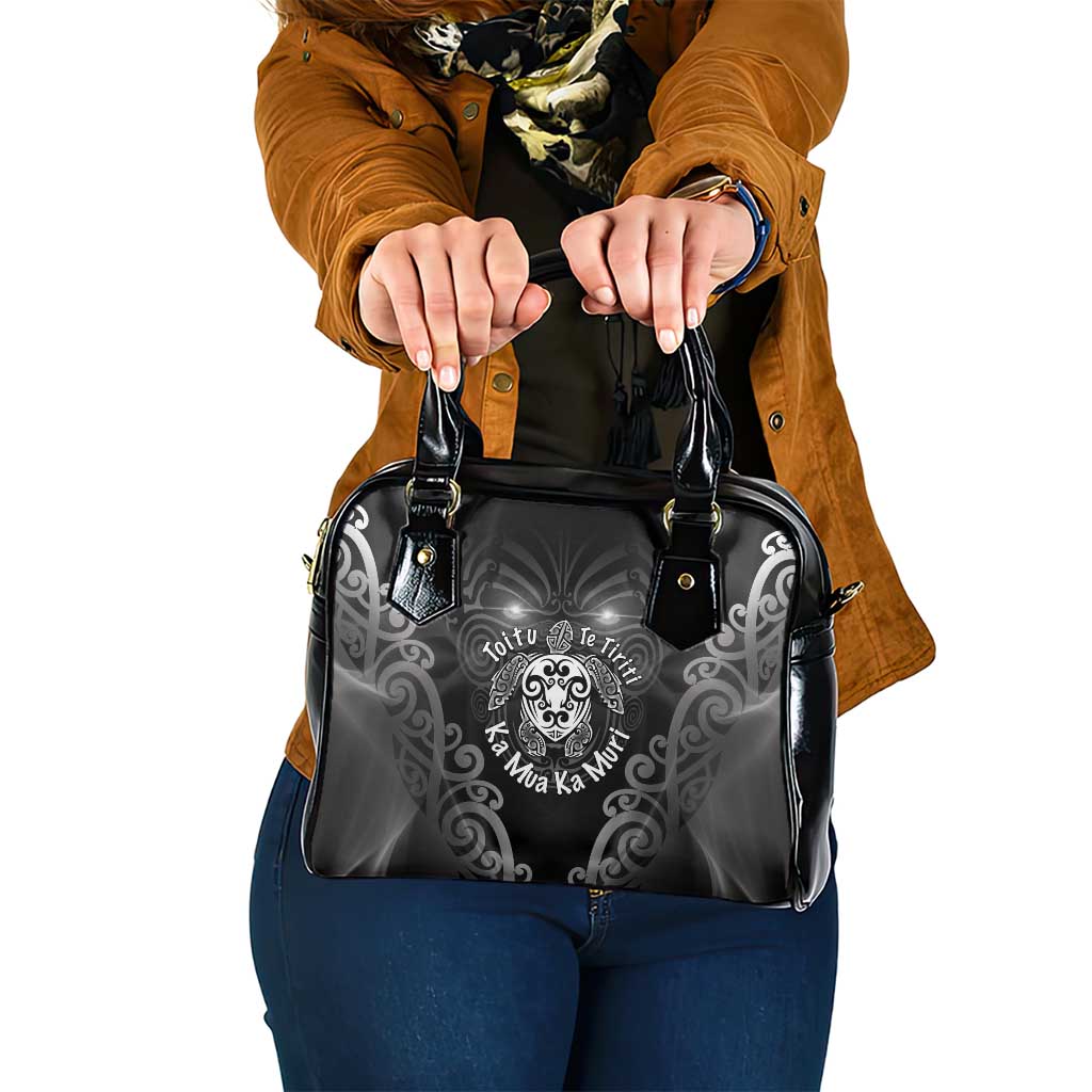 Aotearoa Toitu Te Tiriti Shoulder Handbag Ka Mua Ka Muri LT05 One Size Black - Polynesian Pride