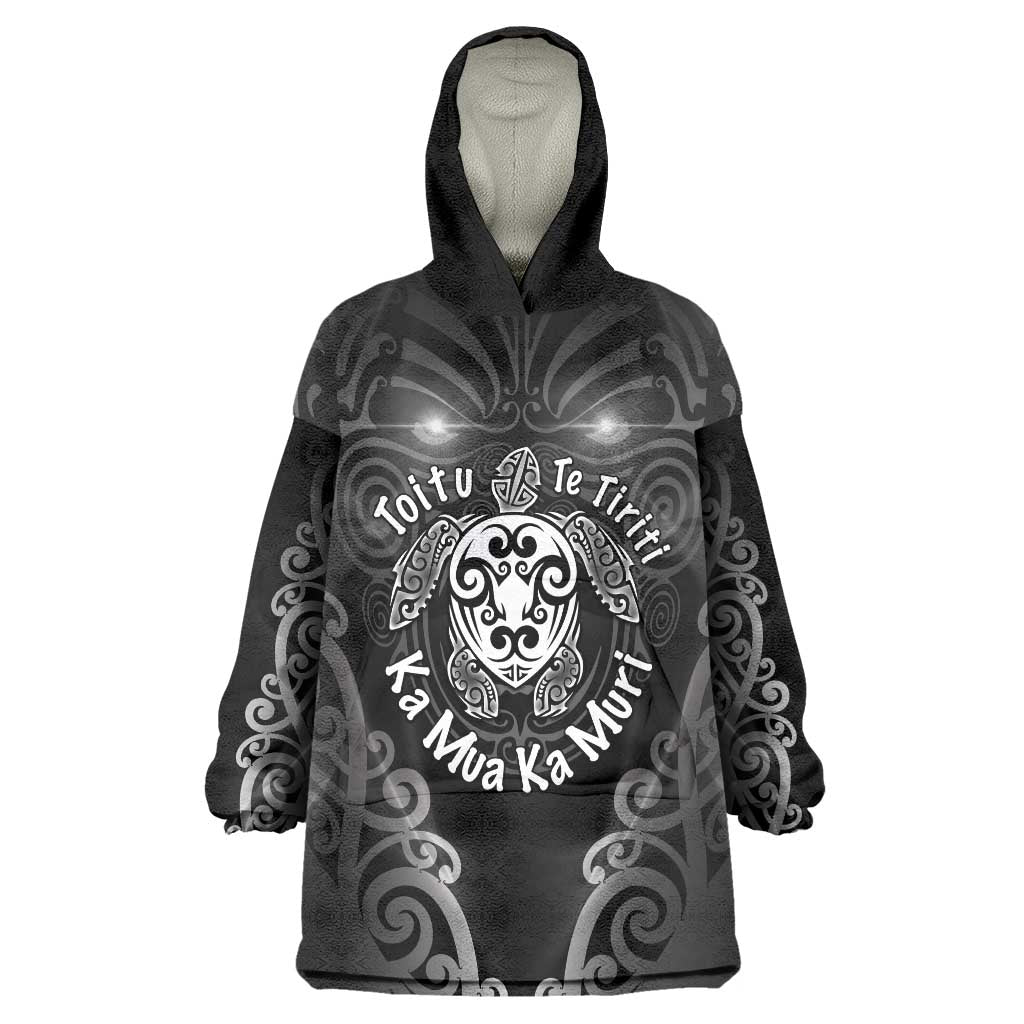 Aotearoa Toitu Te Tiriti Wearable Blanket Hoodie Ka Mua Ka Muri LT05 One Size Black - Polynesian Pride