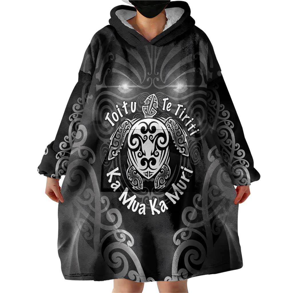 Aotearoa Toitu Te Tiriti Wearable Blanket Hoodie Ka Mua Ka Muri LT05 - Polynesian Pride
