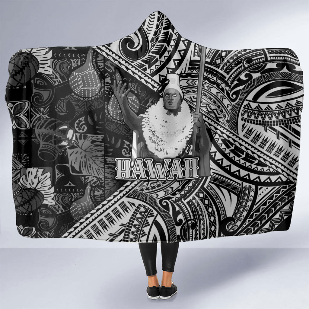 Hawaii King Kamehameha Hooded Blanket With Hawaiian Ipu Motifs Black Version LT05 One Size Black - Polynesian Pride