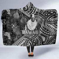 Hawaii King Kamehameha Hooded Blanket With Hawaiian Ipu Motifs Black Version LT05 One Size Black - Polynesian Pride