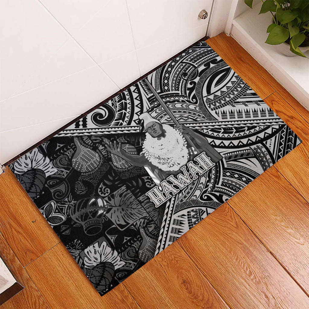 Hawaii King Kamehameha Rubber Doormat With Hawaiian Ipu Motifs Black Version LT05 - Polynesian Pride