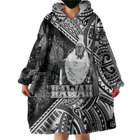 Hawaii King Kamehameha Wearable Blanket Hoodie With Hawaiian Ipu Motifs Black Version