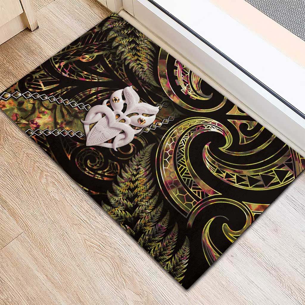 New Zealand Aotearoa Rubber Doormat Maori Wheku Paua Shell Glitter Gold LT05 - Polynesian Pride