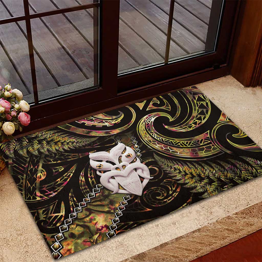 New Zealand Aotearoa Rubber Doormat Maori Wheku Paua Shell Glitter Gold LT05 - Polynesian Pride