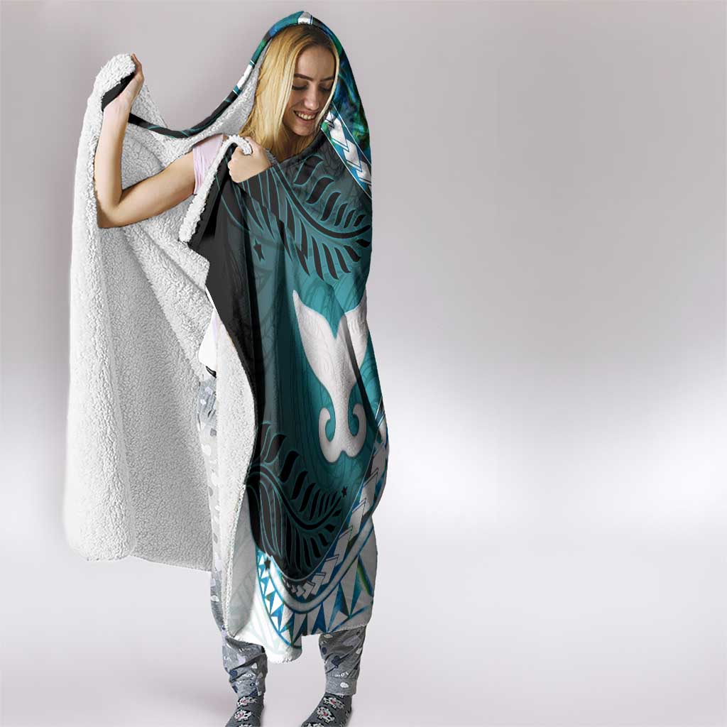 Aotearoa New Zealand Hooded Blanket Maori Wera Paua Shell Teal Glitter LT05 - Polynesian Pride