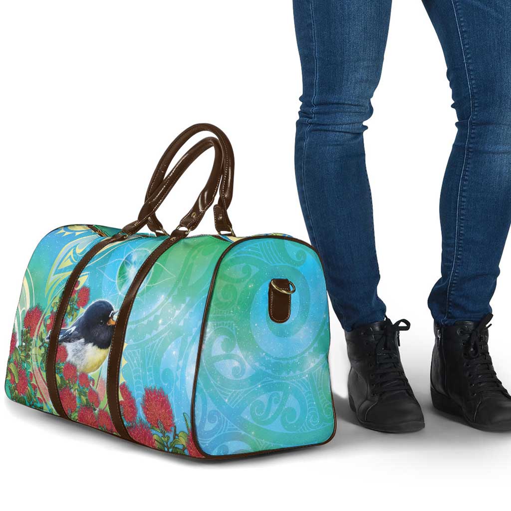 New Zealand Tomtit Travel Bag Maori Koru With Pohutukawa Galaxy Style - Polynesian Pride