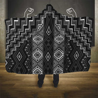 New Zealand Aotearoa Hooded Blanket Black Poutama With Taniko Pattern LT05 - Polynesian Pride