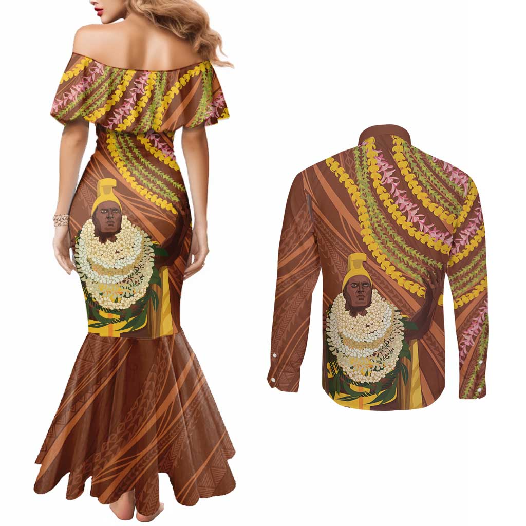Hawaii King Kamehameha Couples Matching Mermaid Dress and Long Sleeve Button Shirt Hawaiian Kakau Pattern With Leis