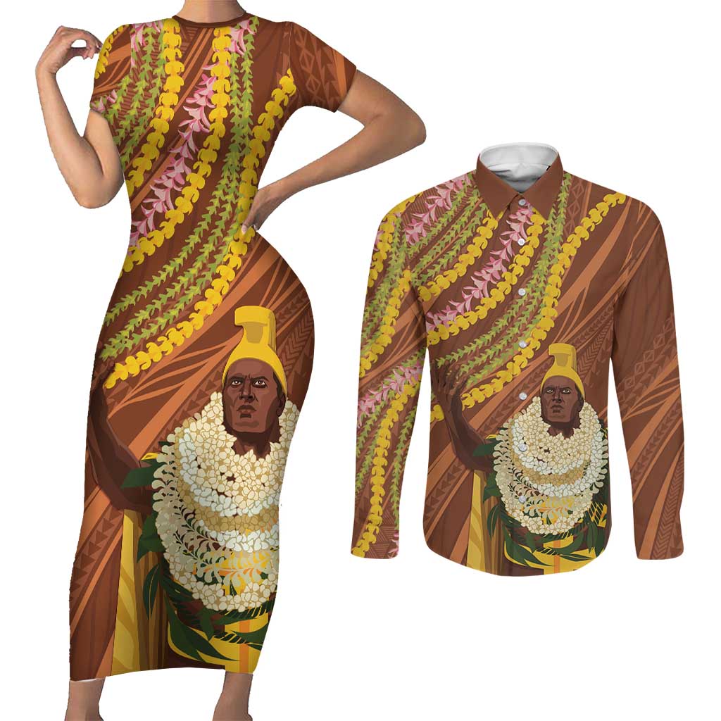 Hawaii King Kamehameha Couples Matching Short Sleeve Bodycon Dress and Long Sleeve Button Shirt Hawaiian Kakau Pattern With Leis LT05 Brown - Polynesian Pride